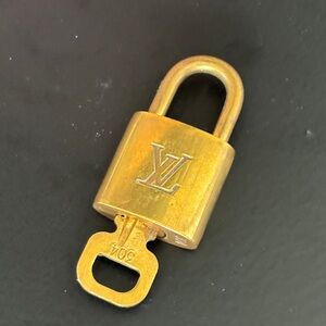 Louis Vuitton Lock and Key #304